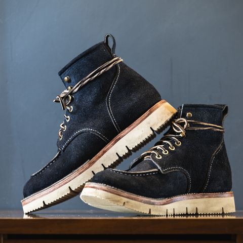 Jakkrabbits Moc Toe Boot in Horween Navy Chamois Roughout