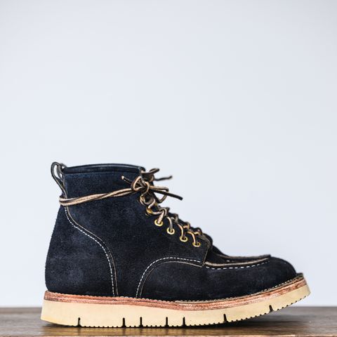 View photo of Jakkrabbits Moc Toe Boot in Horween Navy Chamois Roughout