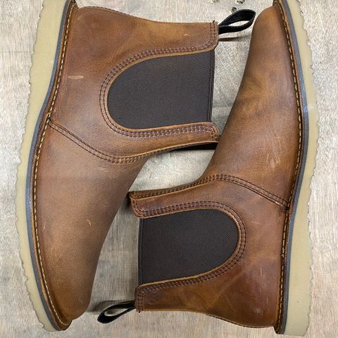 Red Wing Weekender Chelsea in S.B. Foot Copper Rough and Tough