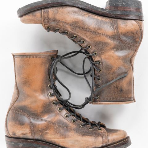 Willie's Handmade Boots Monkey Boot in Conceria Walpier Black Burro Whiskey