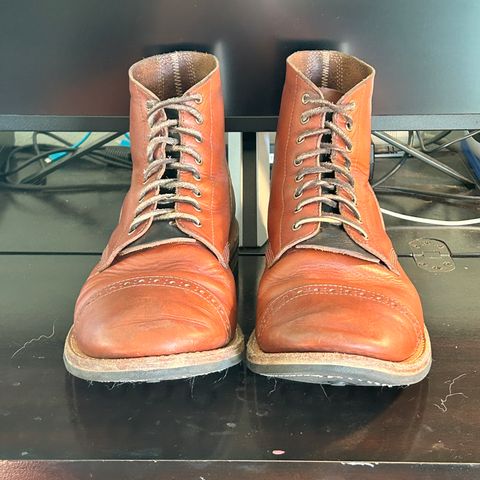 Oak Street Bootmakers Field Boot in Tempesti Brown Elbamatt Liscio