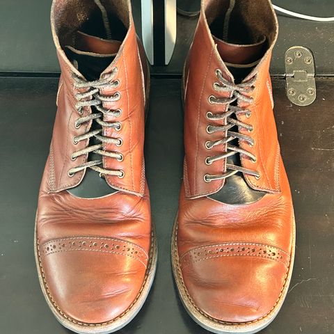 Oak Street Bootmakers Field Boot in Tempesti Brown Elbamatt Liscio