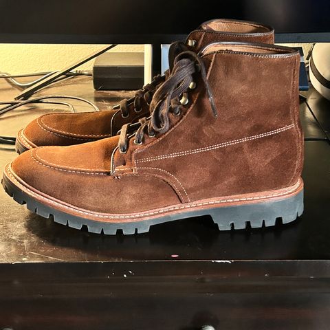 Allen Edmonds Freeport in Snuff Brown Weatherproof Suede