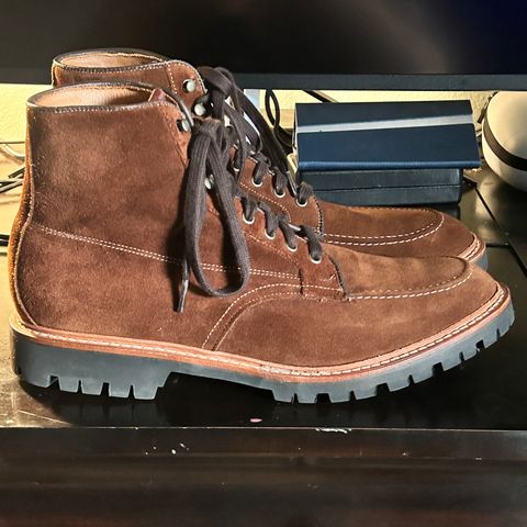 Allen Edmonds Freeport in Snuff Brown Weatherproof Suede