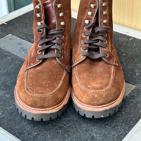Allen Edmonds Freeport in Snuff Brown Weatherproof Suede