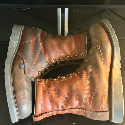 Thorogood 8" Plain Toe in Tobacco Gladiator Oil-Tanned