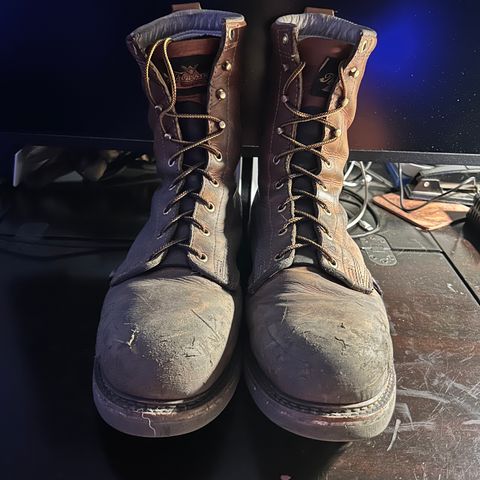Thorogood 8" Plain Toe in Tobacco Gladiator Oil-Tanned