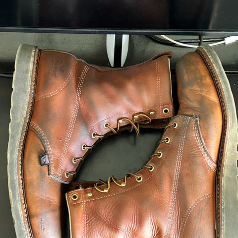 Thorogood 8" Plain Toe in Tobacco Gladiator Oil-Tanned