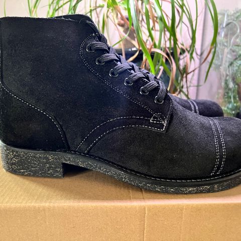 View photo of Dr. Sole OZ Trooper Service Boot in Black Oil Tanned Roughout