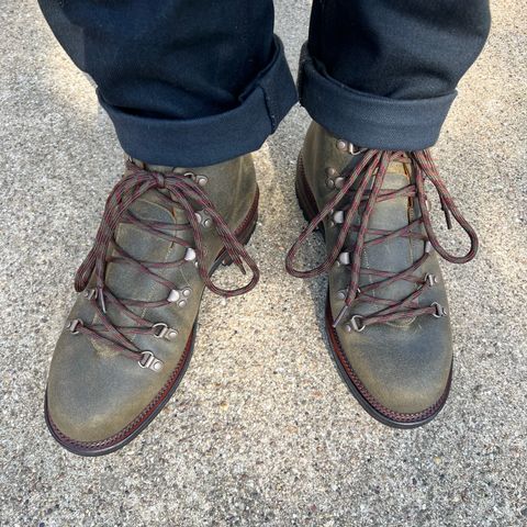 View photo of Viberg Hiker in C.F. Stead Mojave Waxy Commander