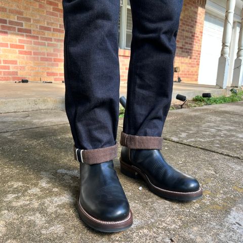 Addict X Rolling Dub Trio Casper in Black Steerhide
