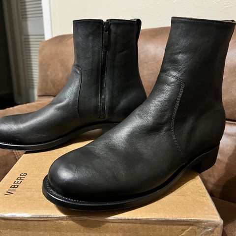 Viberg Side Zip in Maryam Nero Washed Kangaroo