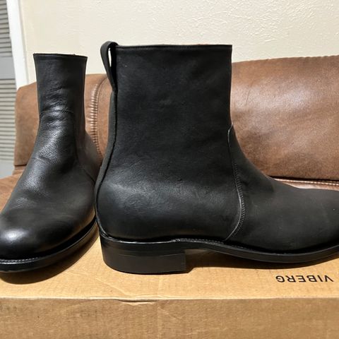 Viberg Side Zip in Maryam Nero Washed Kangaroo