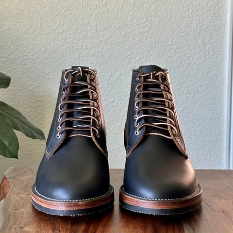 Santalum x PTC The Klondike Service Boot in S.B. Foot Black Klondike