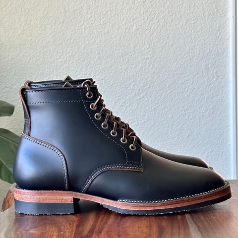 Santalum x PTC The Klondike Service Boot in S.B. Foot Black Klondike