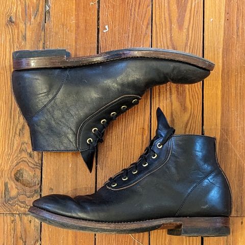 Unsung Prototype in Horween Black Wrangler Double Horsefront