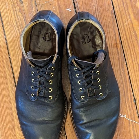 Unsung Prototype in Horween Black Wrangler Double Horsefront