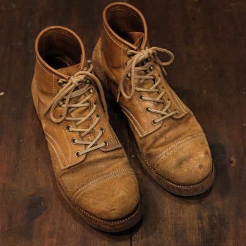 Akito Heritage Boots in Unknown Leather