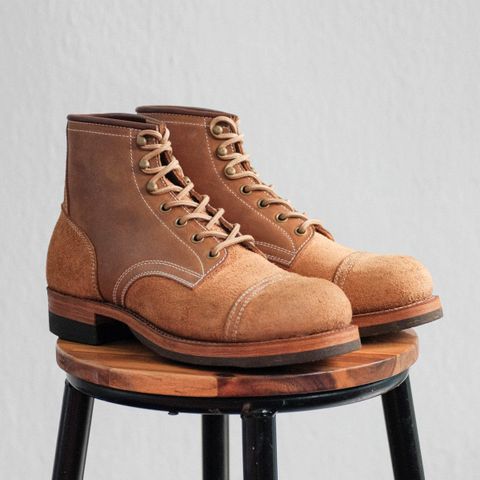 Akito Heritage Boots in Unknown Leather
