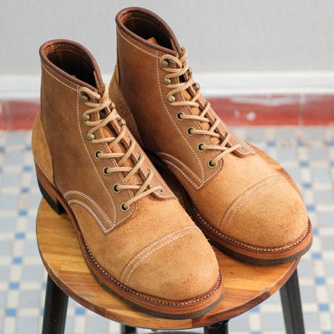 Akito Heritage Boots in Unknown Leather