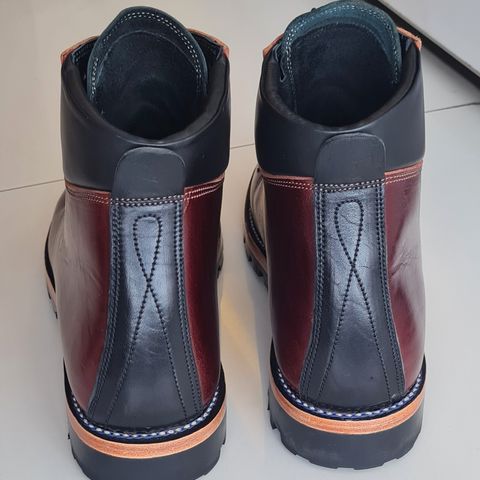 Fortis Hugo in Shinki Burgundy Oiled Horsebutt