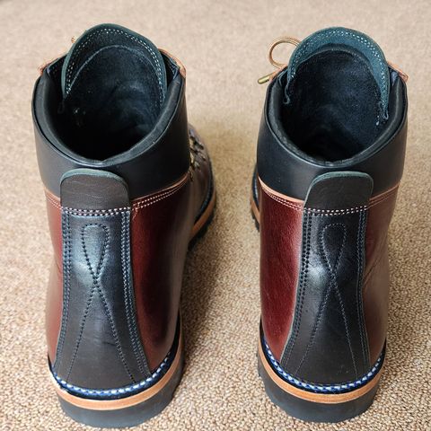 Fortis Hugo in Shinki Burgundy Oiled Horsebutt