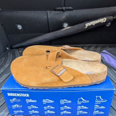 Birkenstock Boston in Mink Suede
