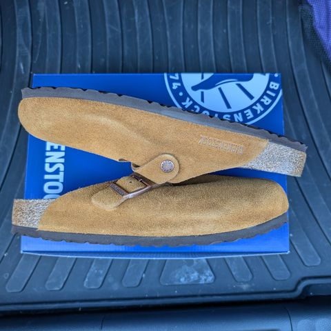 Birkenstock Boston in Mink Suede