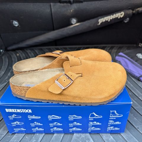 Birkenstock Boston in Mink Suede