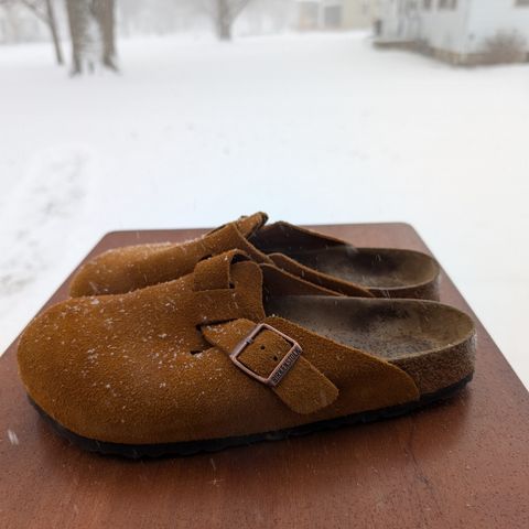 Birkenstock Boston in Mink Suede