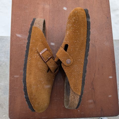 Birkenstock Boston in Mink Suede