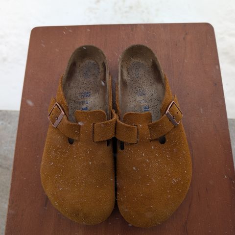 Birkenstock Boston in Mink Suede