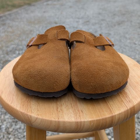 Birkenstock Boston in Mink Suede