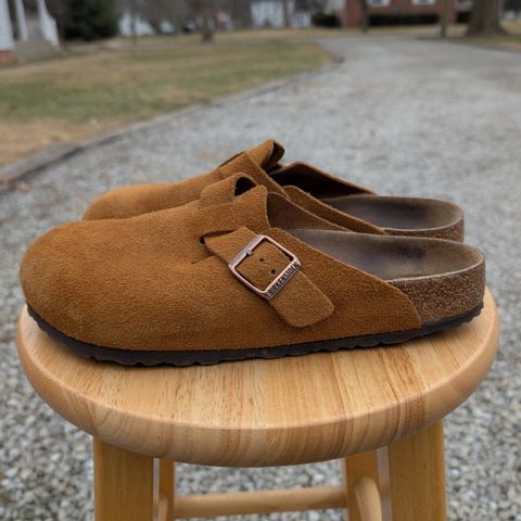 Birkenstock Boston in Mink Suede