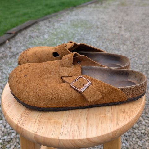 Birkenstock Boston in Mink Suede