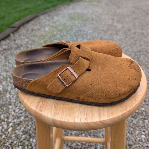 Birkenstock Boston in Mink Suede