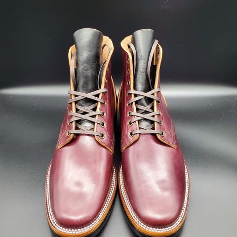 XBXS Escape Boots in Maryam Burgundy Horsebutt