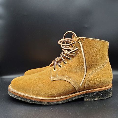 Viberg Boondocker in Horween Faded Wheat Chamois Roughout