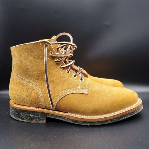 Viberg Boondocker in Horween Faded Wheat Chamois Roughout