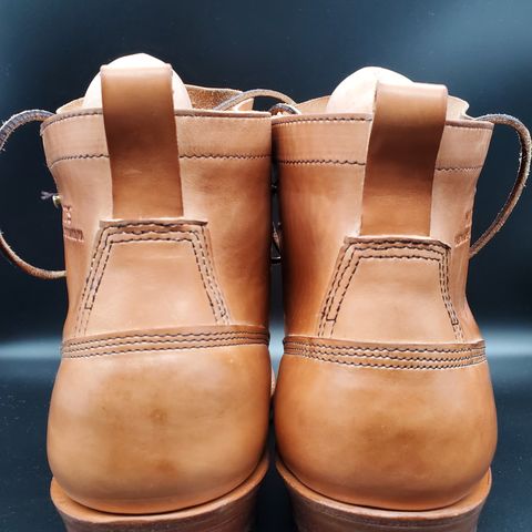 White's 350 Cutter in Maryam Natural Horsebutt