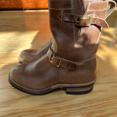 Viberg Engineer in Horween Natural Chromexcel