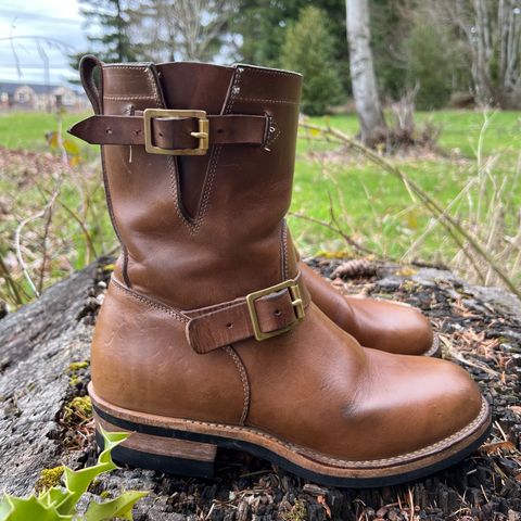 Viberg Engineer in Horween Natural Chromexcel