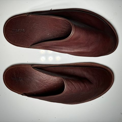 Viberg Slide in Maryam Marrone Washed Kangaroo
