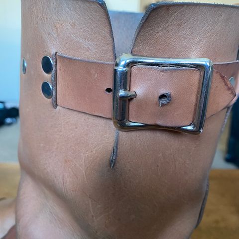 Thurmont Leather Company Munson Engineer in Unknown Natural Veg Tan