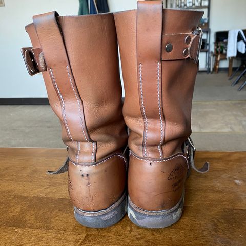 Thurmont Leather Company Munson Engineer in Unknown Natural Veg Tan