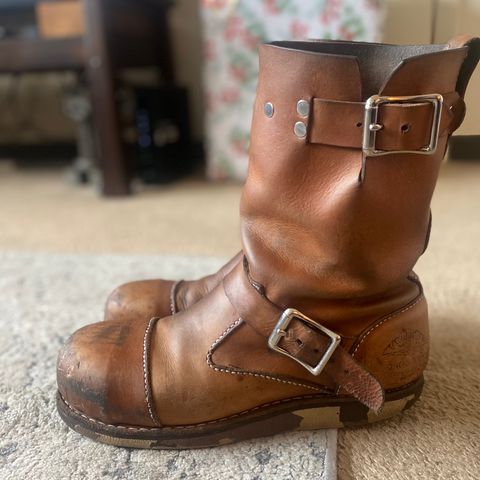 Thurmont Leather Company Munson Engineer in Unknown Natural Veg Tan