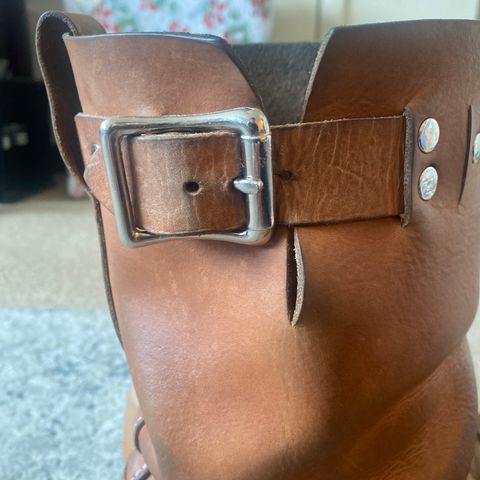 Thurmont Leather Company Munson Engineer in Unknown Natural Veg Tan