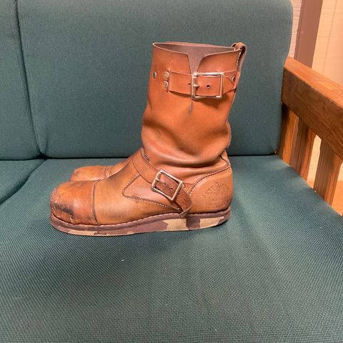 Thurmont Leather Company Munson Engineer in Unknown Natural Veg Tan