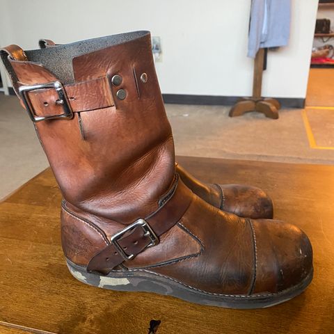 Thurmont Leather Company Munson Engineer in Unknown Natural Veg Tan