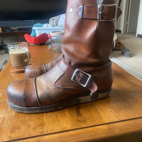Thurmont Leather Company Munson Engineer in Unknown Natural Veg Tan